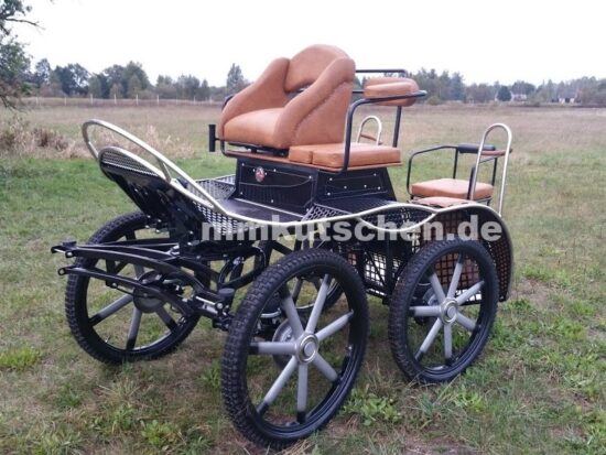 sportkutsche-marathon-004-scheibenbremsen-mmkutschen-edelstahlrohr-luftfedrung-drehkranzbremsen-einspänner-trittverlängerung-kutsche