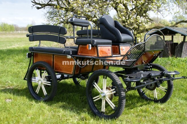 koets-freizeitkutsche-fahrschulwagen-kutsche-beleuchtung-holzdeko-holzkutsche-rader-mmkutschen