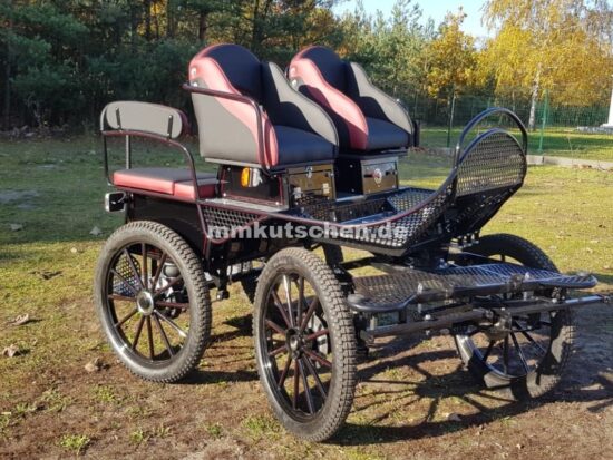 koets-kutsche-wagen-marathonwagen-fahrschulwagen-32a-luftfederung-scheibenbremsen-radio-staufächer-blinker-beleuchtung-drehkranzbremse-aufsteigshilfe-mmkutschen