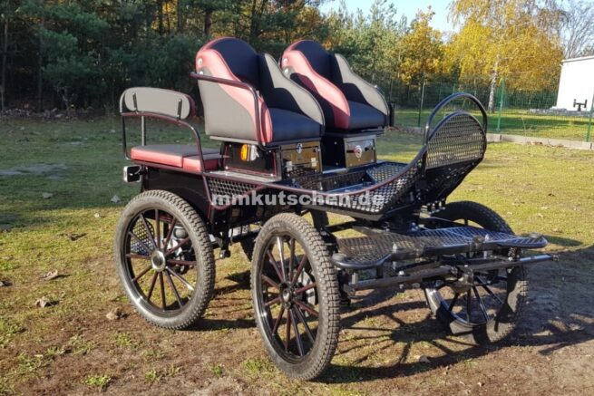 koets-kutsche-wagen-marathonwagen-fahrschulwagen-32a-luftfederung-scheibenbremsen-radio-staufächer-blinker-beleuchtung-drehkranzbremse-aufsteigshilfe-mmkutschen