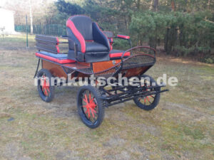 ponykutche07-kutschen-kutsche- Luftfederung-Schwingsitz-Sitzbreite hinten